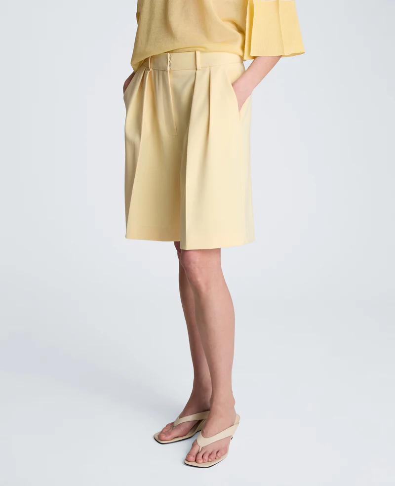 Vision Twill Fly Front High Rise Pleated Bermuda Short - Bild 4